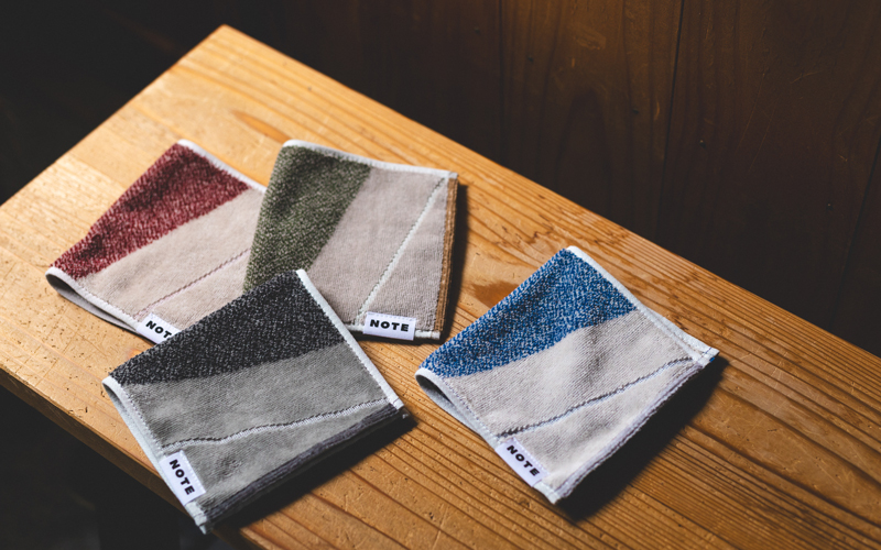 『NOTE-ノート』レイヤー　タオルハンカチ